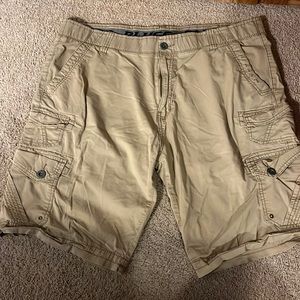 Plugg men’s cargo shorts size 38